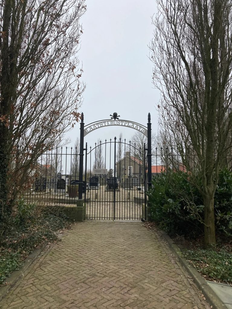 Kerkje aan de Zee Urk - Laatste rustplaats - begraafplaats